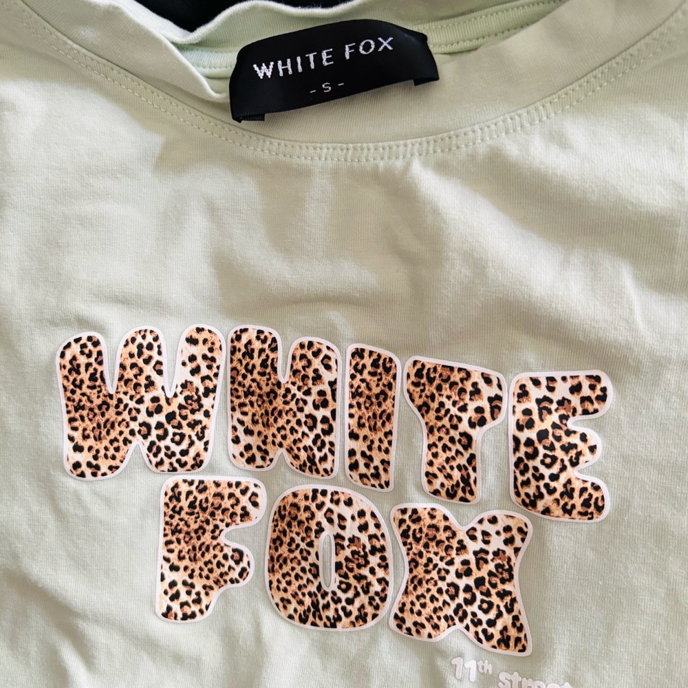 White Fox Leopard Logo Tee - Pale Green